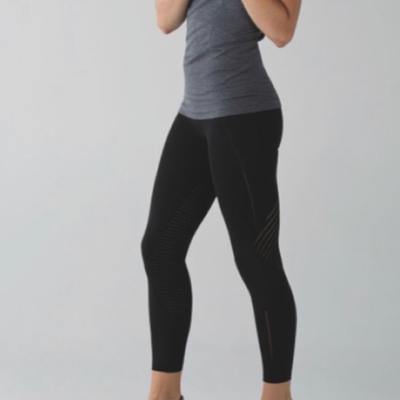 EUC Black Lululemon size 2 Rare Time Wrap Tights - Picture 4 of 8